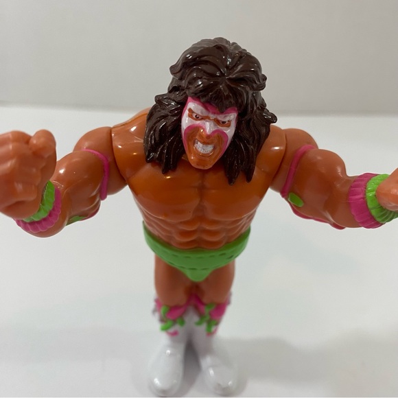 Ultimate warrior 1990 vintage wrestler Hasbro Preowned condition-see pictures - Picture 8 of 9